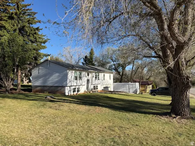 417 S Main St, Monticello, UT 84535 - #3