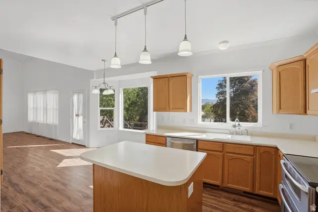 3524 W Dutch Apple Cv, Taylorsville, UT 84129 - #3