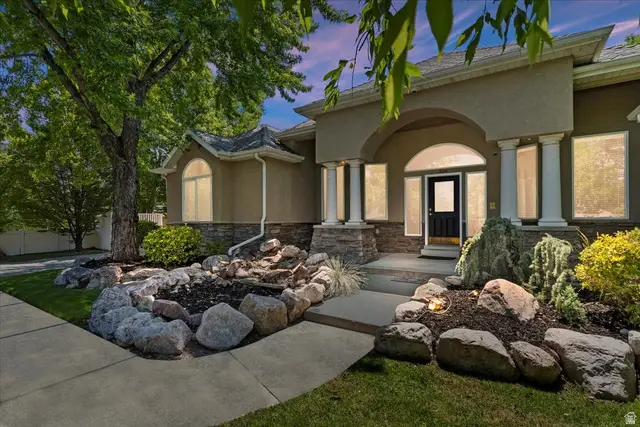 924 E College St, Millcreek, UT 84117 - #2