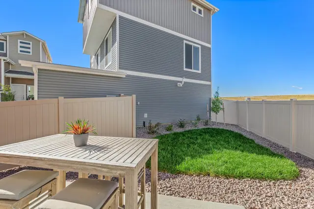 351 E Kanab Creek Dr, Saratoga Springs, UT 84045 - #3