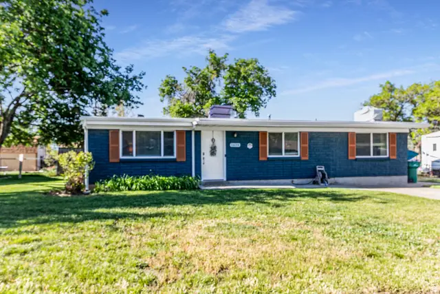 1619 Davis Dr, Layton, UT 84041 - #3
