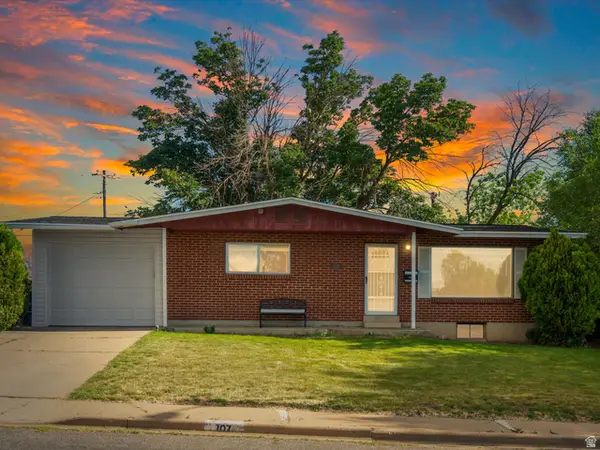 107 W 2200 N, Sunset, UT 84015