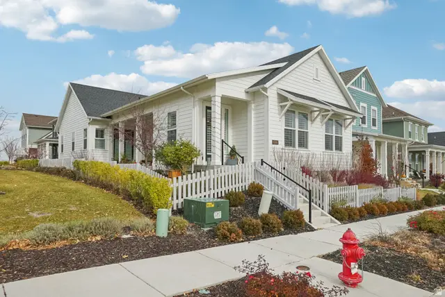 6366 W Copper Hawk Dr, South Jordan, UT 84009 - #2