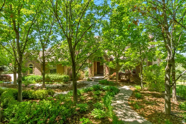 196 S Holly Dr, Alpine, UT 84004 - #2
