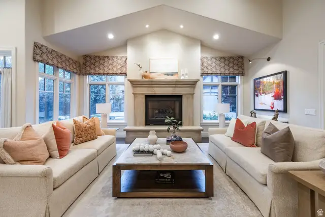 9621 S Glacier Park Ln, Sandy, UT 84092 - #3