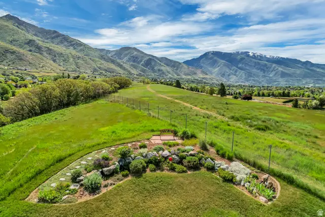 1671 Cherokee Cir, Ogden, UT 84403 - #3