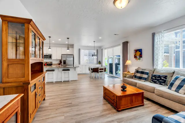 1441 W 250 N, Pleasant Grove, UT 84062 - #2