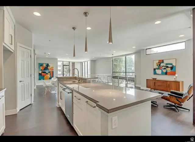 676 Markea Ave #9, Salt Lake City, UT 84102 - #2