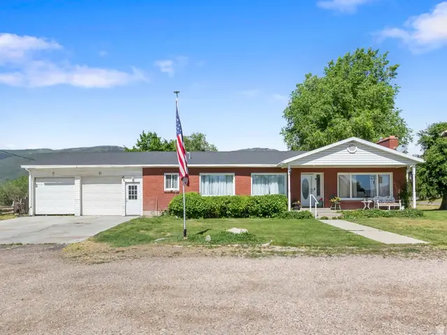 16 S 200 W, Fountain Green, UT 84632 - #1