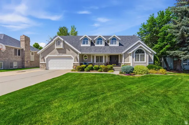 2114 W Surrey Cir, Taylorsville, UT 84129 - #1