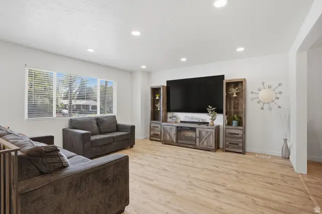 548 W 5900 S, Murray, UT 84123 - #3