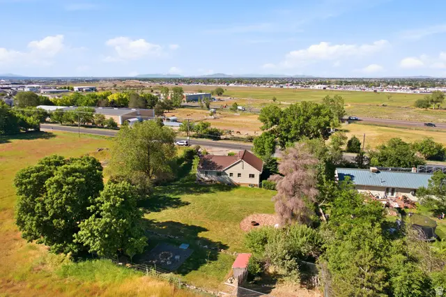1862 W Pleasant Dr, Pleasant View, UT 84414 - #2