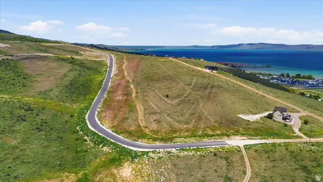 262 N Elk Ridge Rd, Garden City, UT 84028 - #2
