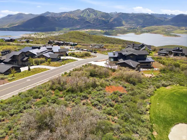 1133 E Longview Dr #4, Hideout, UT 84036 - #2