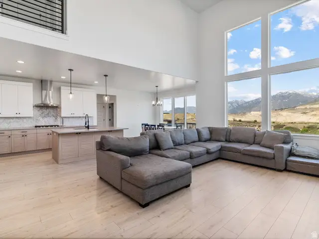 16007 S Railcar Ln, Bluffdale, UT 84065 - #3