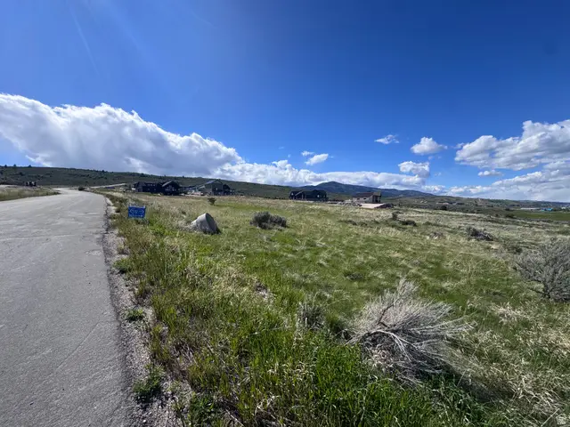 291 W Persimmon Dr #14, Garden City, UT 84028 - #3