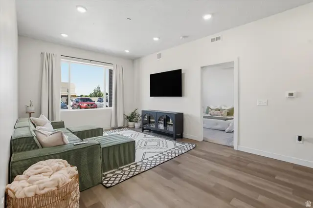155 E 900 S #102, Ogden, UT 84404 - #1