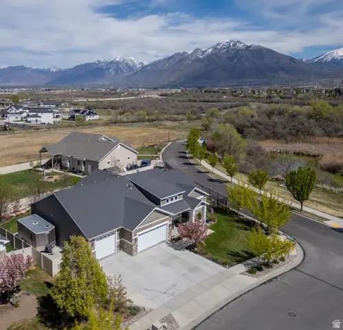 1332 W Salmon Caddis Dr, Bluffdale, UT 84065 - #3