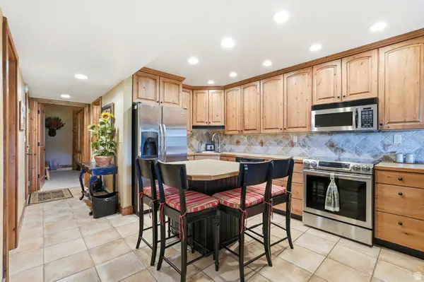 2176 S Bear Lake Blvd #313, Garden City, UT 84028