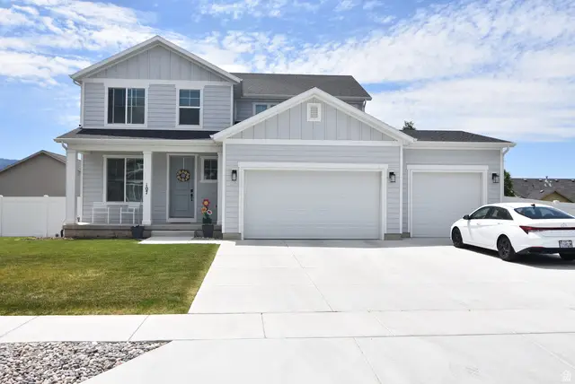 107 E Montgomery Ln N, North Ogden, UT 84414 - #2
