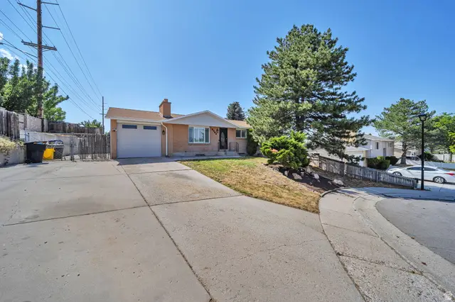 5382 S Skeeswood Cir W, Taylorsville, UT 84129 - #2