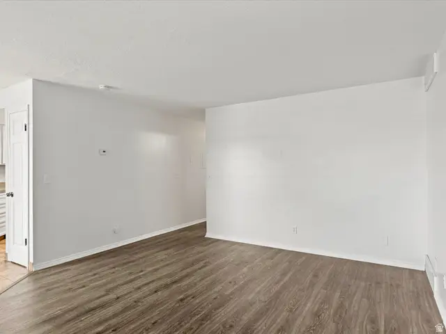 5568 S 2800 W #6B, Roy, UT 84067 - #3