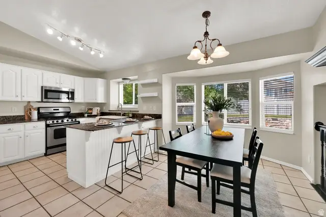 79 E 1720 N, Layton, UT 84041 - #3