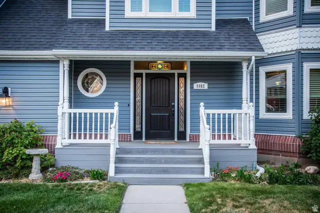 8862 S Cheshire Dr, Sandy, UT 84093 - #3