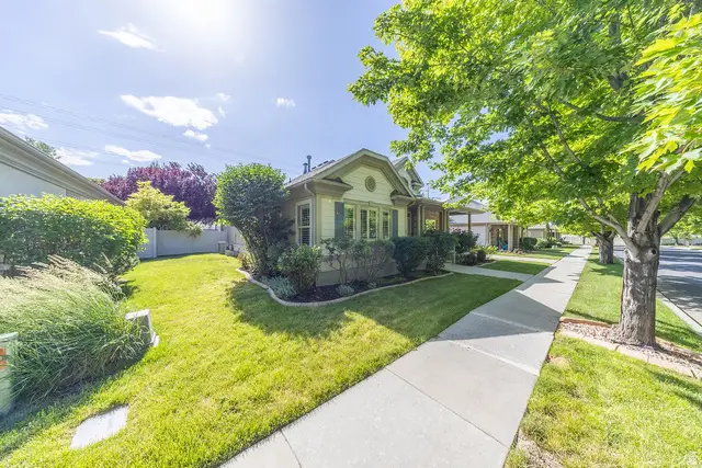 6822 S Triumph Ln, West Jordan, UT 84084 - #3
