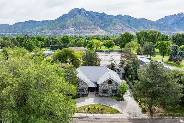 5529 S Woodcrest Dr E, Holladay, UT 84117 - #2
