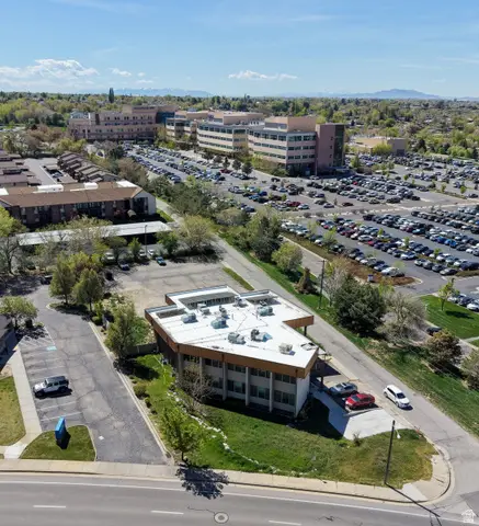 1117 Country Hills Dr Dr, Ogden, UT 84403 - #3