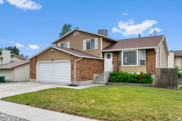 10812 S Granite Dr, Sandy, UT 84094 - #1
