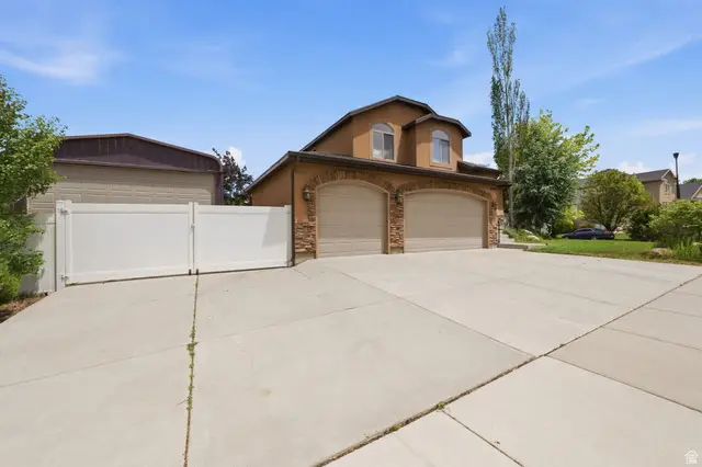 5106 W Amber Rose Ln S, Herriman, UT 84096 - #2