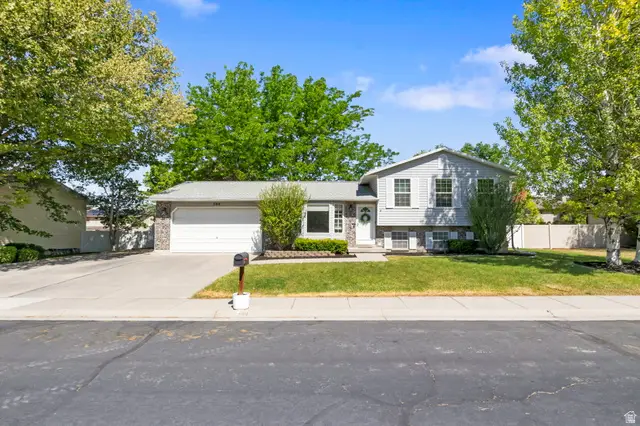 506 Country Club Dr, Tooele, UT 84074 - #1