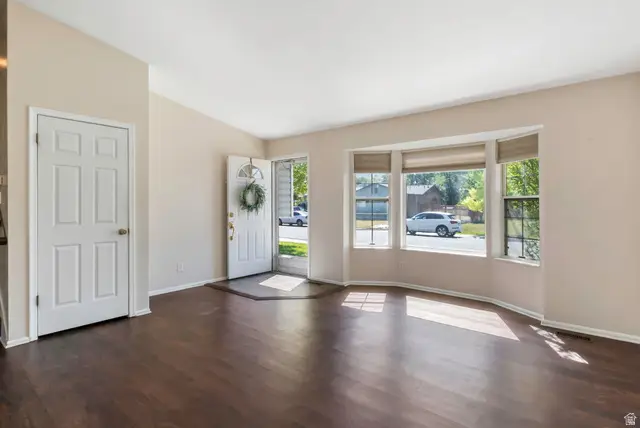 506 Country Club Dr, Tooele, UT 84074 - #2