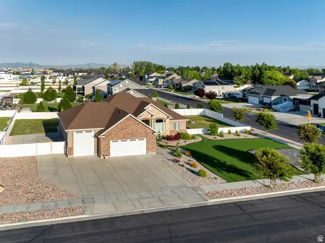 3373 N 2675 W, Farr West, UT 84404 - #2