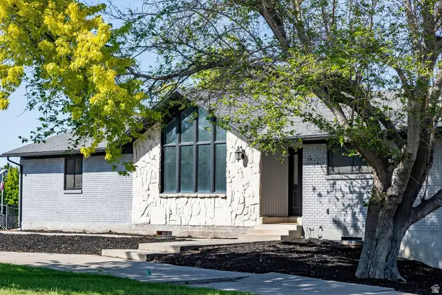 9977 S 3265 W, South Jordan, UT 84095 - #1