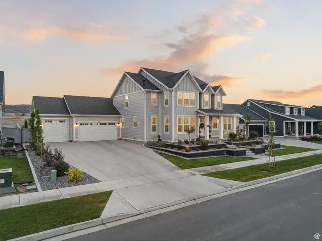1023 S Candlelight Dr, Saratoga Springs, UT 84045 - #2