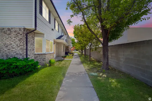 3923 W Rockwood Way #E, West Valley City, UT 84120 - #1