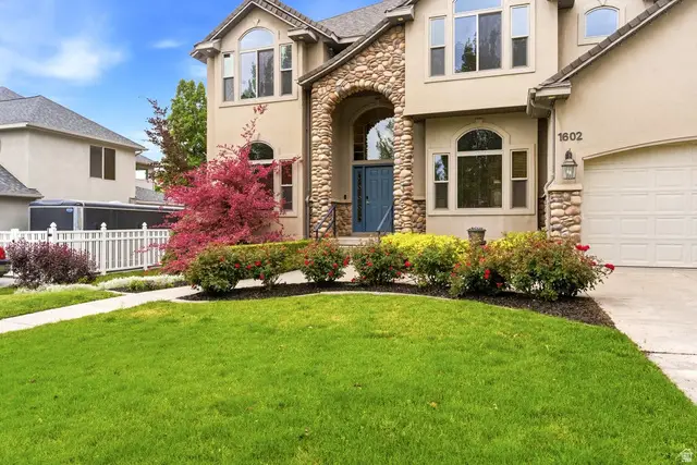 1602 Harvey Rd, Fruit Heights, UT 84037 - #2