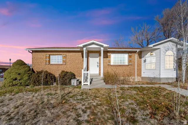 951 E South Fork Cir S, Sandy, UT 84094 - #1