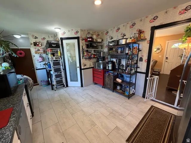 1464 W 1920 N, Layton, UT 84041 - #3