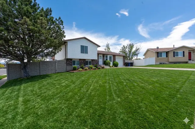 3689 S Lasso Loop Cir, Magna, UT 84044 - #3