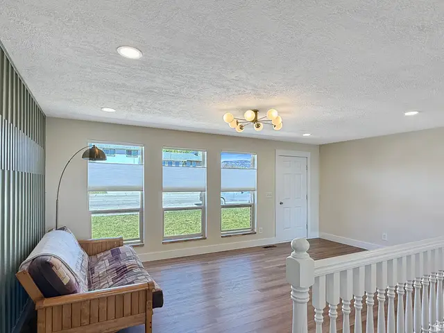 950 N Valley Dr, Castle Dale, UT 84513 - #3