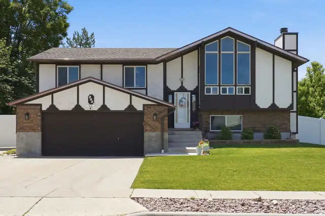 323 Tobe Dr, Centerville, UT 84014 - #1