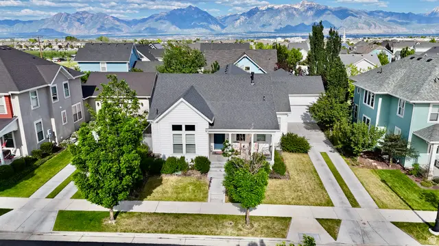 10227 S Otter Trail Dr, South Jordan, UT 84009 - #2