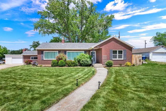 266 E Chimes View Dr, South Ogden, UT 84405 - #3