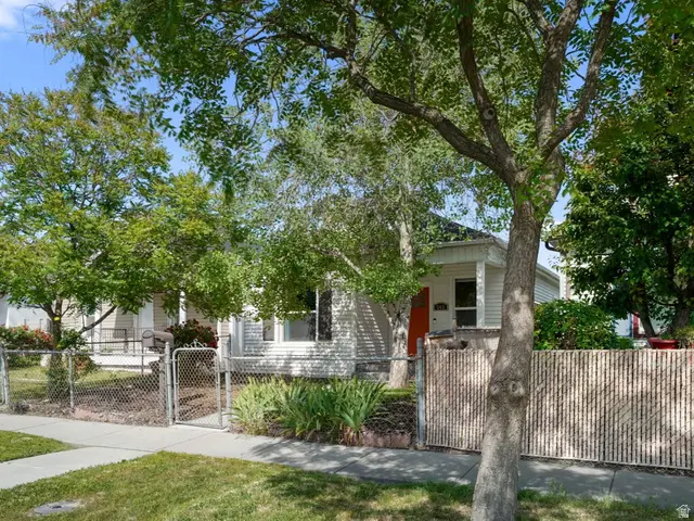563 S 1000 W, Salt Lake City, UT 84104 - #3