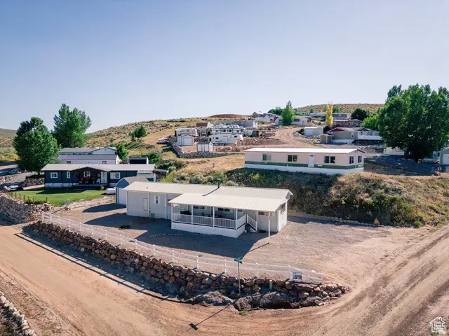 738 E Vanessa Ln, Garden City, UT 84028 - #1