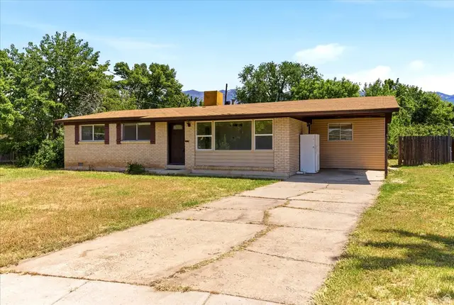 878 N Garnet E, Layton, UT 84041 - #2